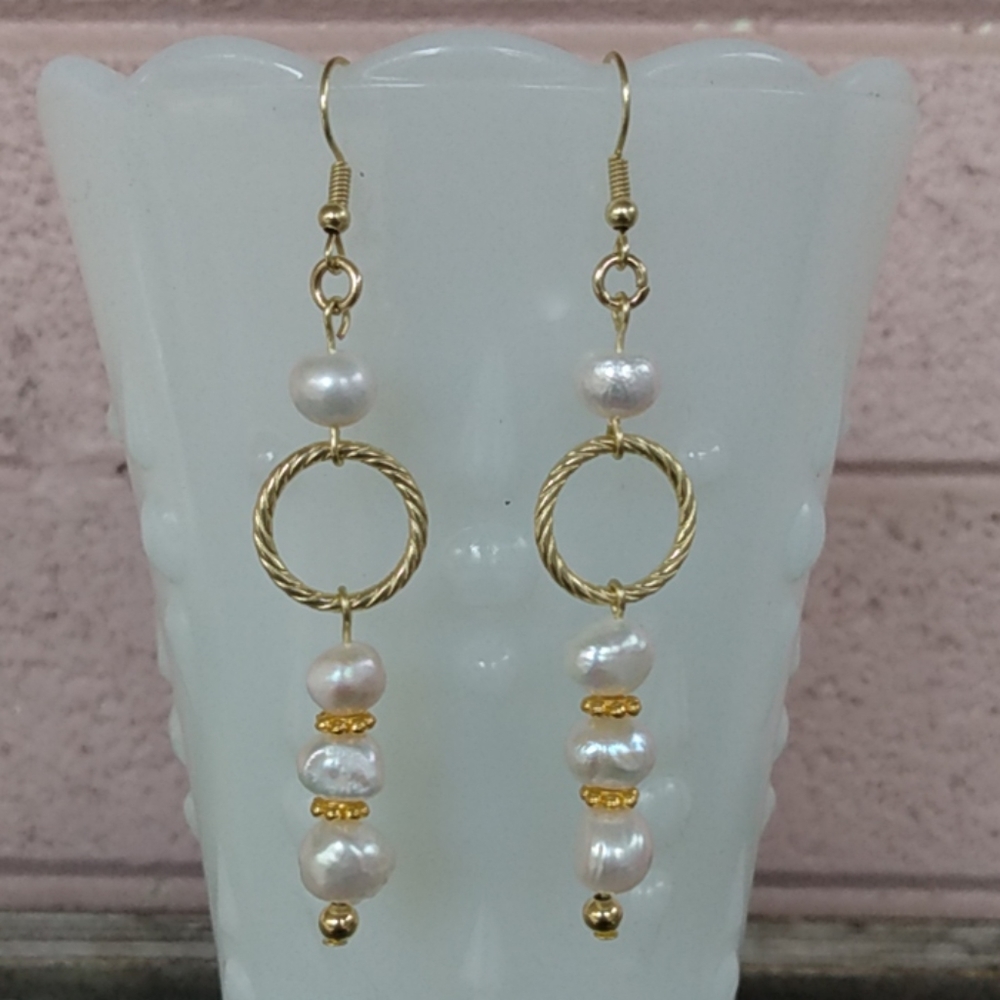 Freshwater Pearl Earrings on Gold Tone